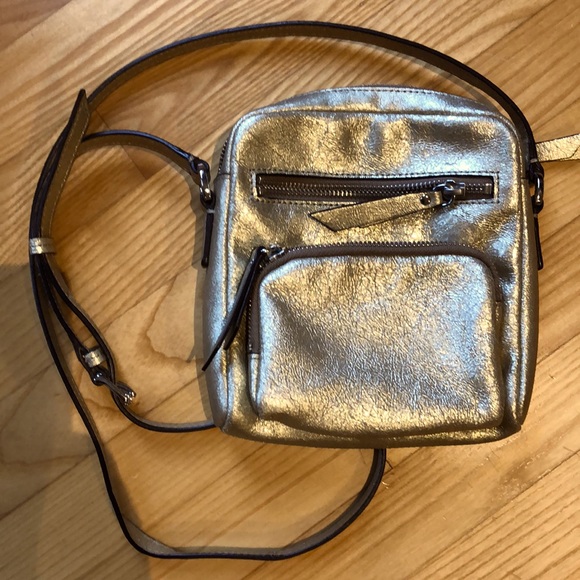 Banana Republic Cross Body Gold distressed leather - brand new! - Picture 1 of 5